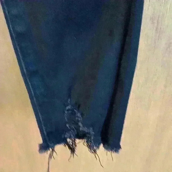 Women’s American Eagle jeans - Picture 7 of 7